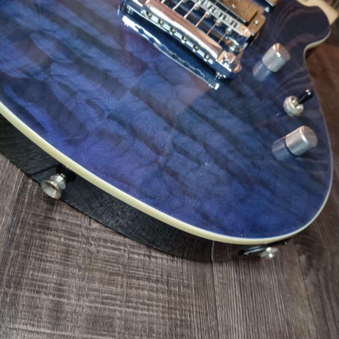 美品 FERNANDES フェルナンデス エレキギター キルトメイプル ストラト