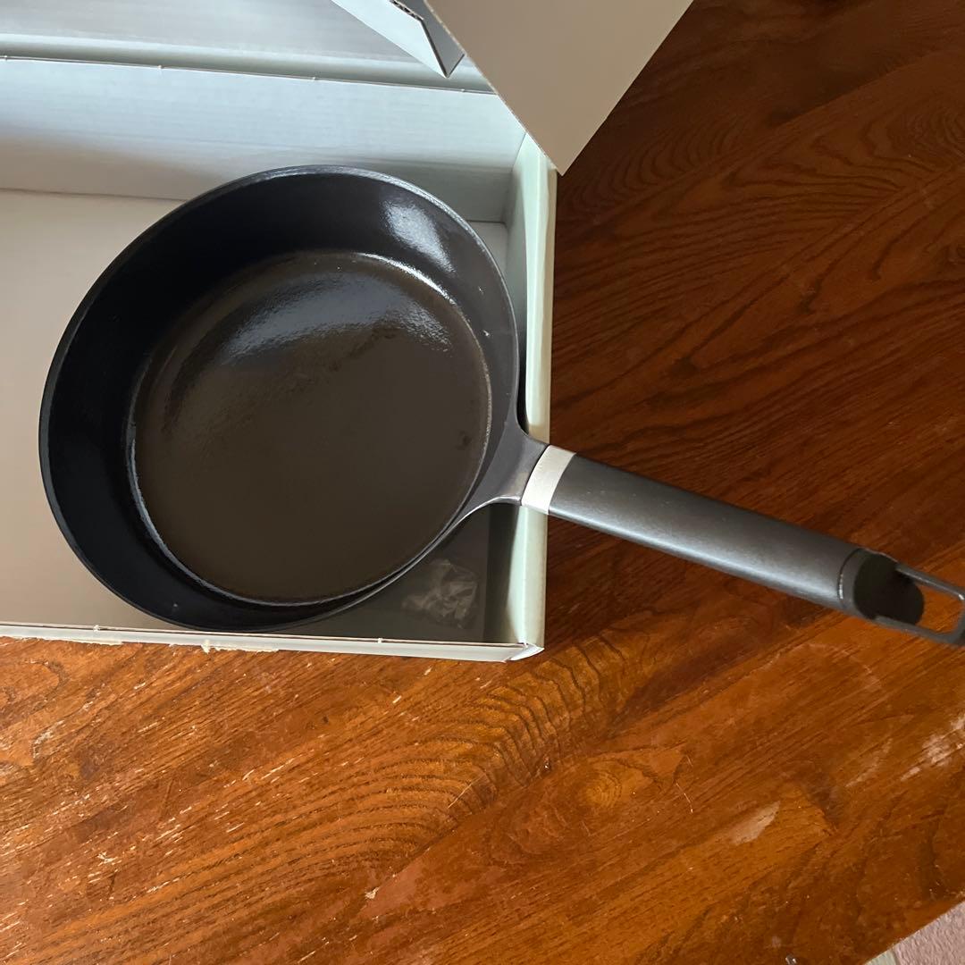 Vermicular 鋳ホーロー製オーブンセーフスキレット深型24cm