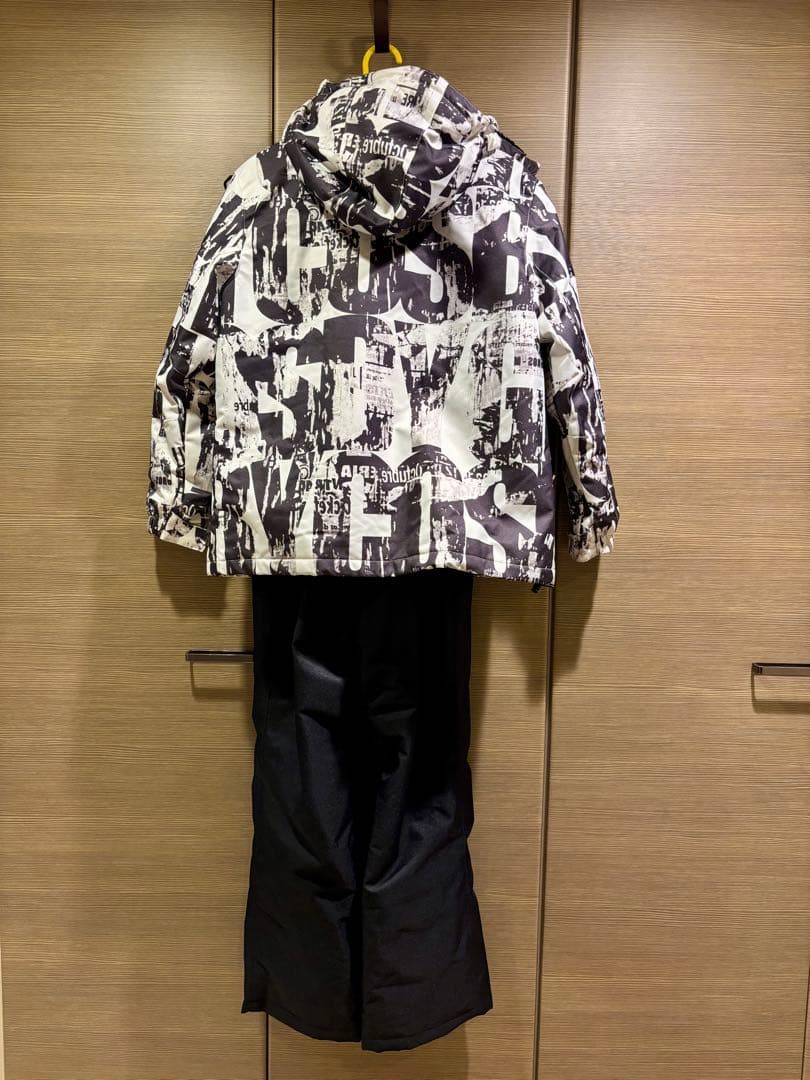 美品✨スキーウェア 男の子用 150cm｜サイズ調整可・リフト券入れ付き
