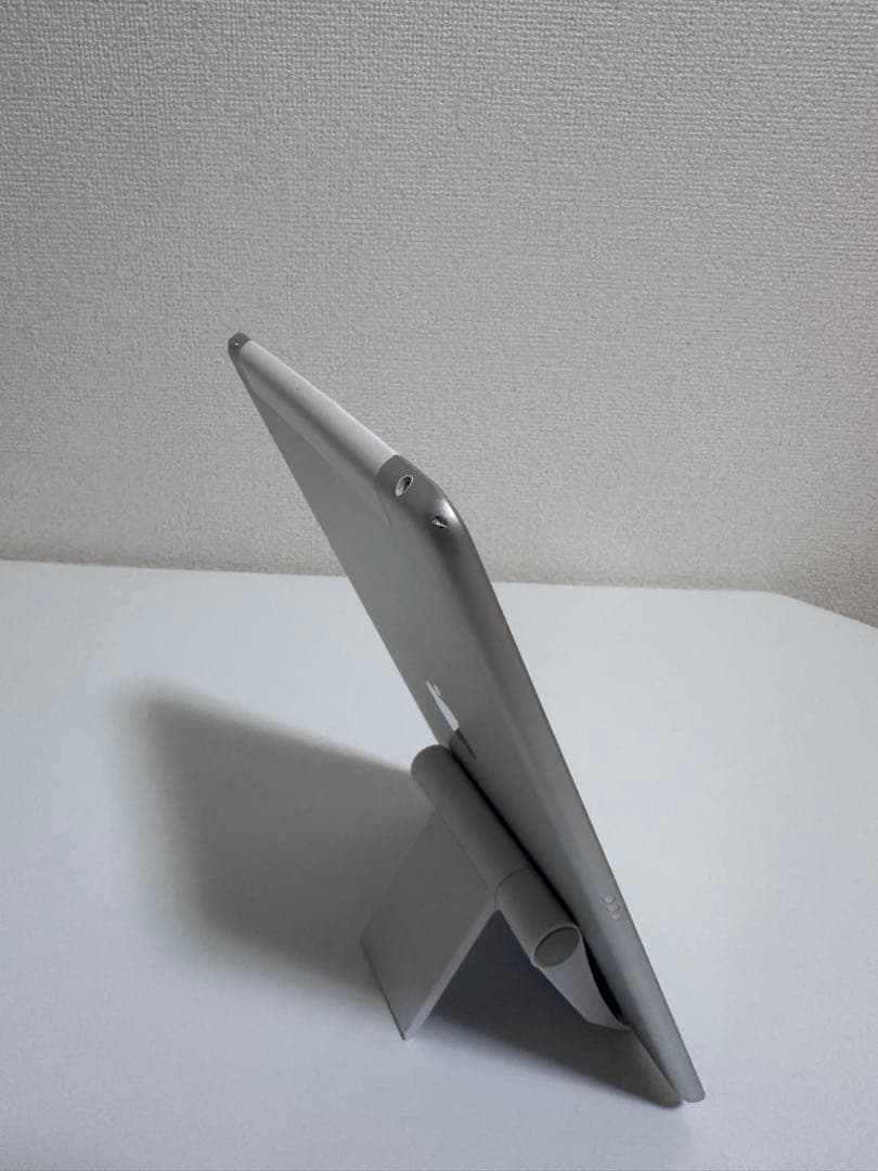 ギ*ン様 iPad 第9世代 (10.2インチ) 64GB WiFi + セルラ