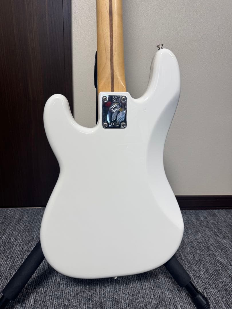 おまけ付き　Fender prayer Precision Bass ホワイト