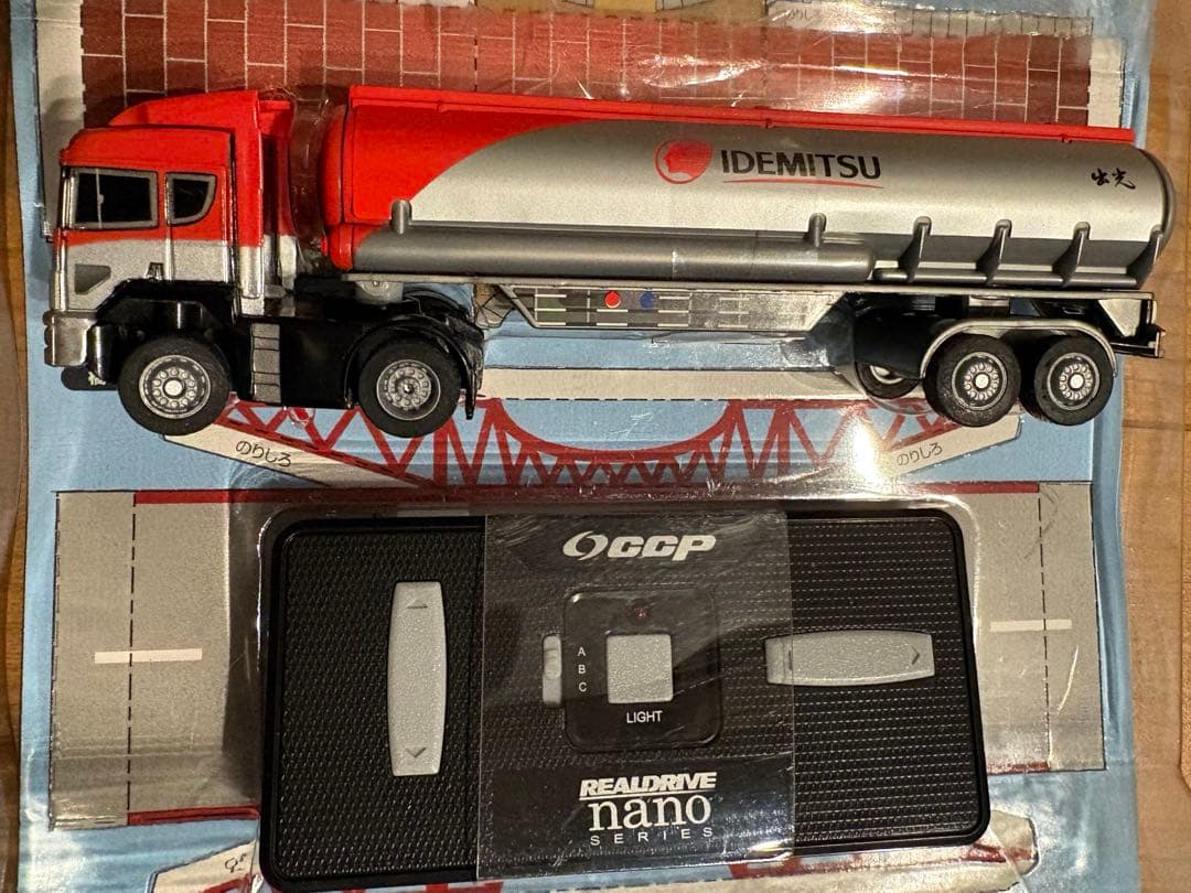 出光IDEMITSU 1/86 タンクローリー ラジコン