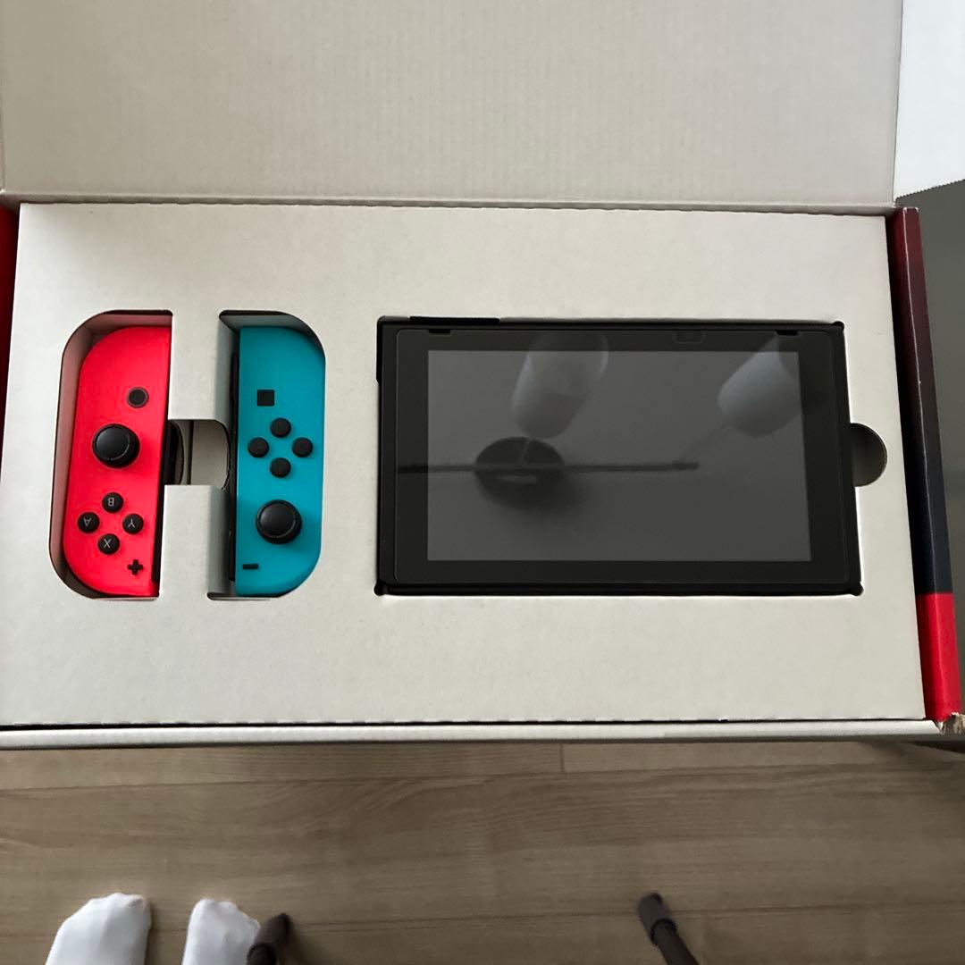Nintendo Switch 本体一式（2020年12月購入）