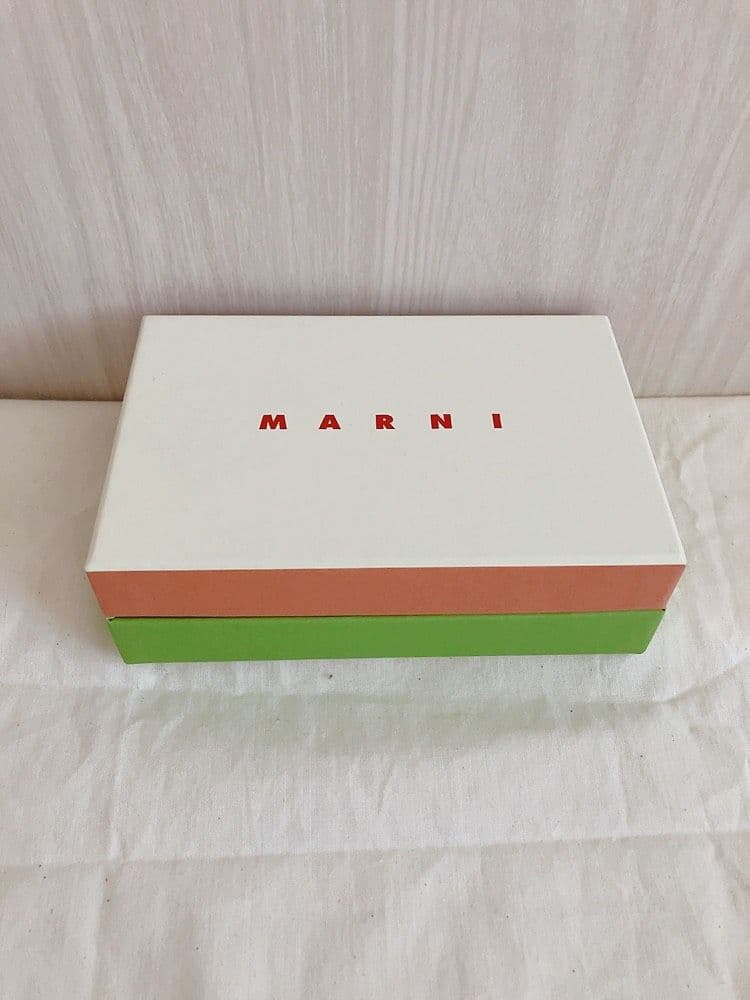 MARNI✨マルニ　ロゴ　ミニウォレット三つ折り財布　アイボリー系*