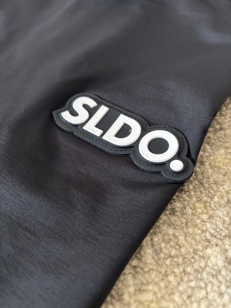 美品　SLDO. ブラック モックネック　速乾性 L size