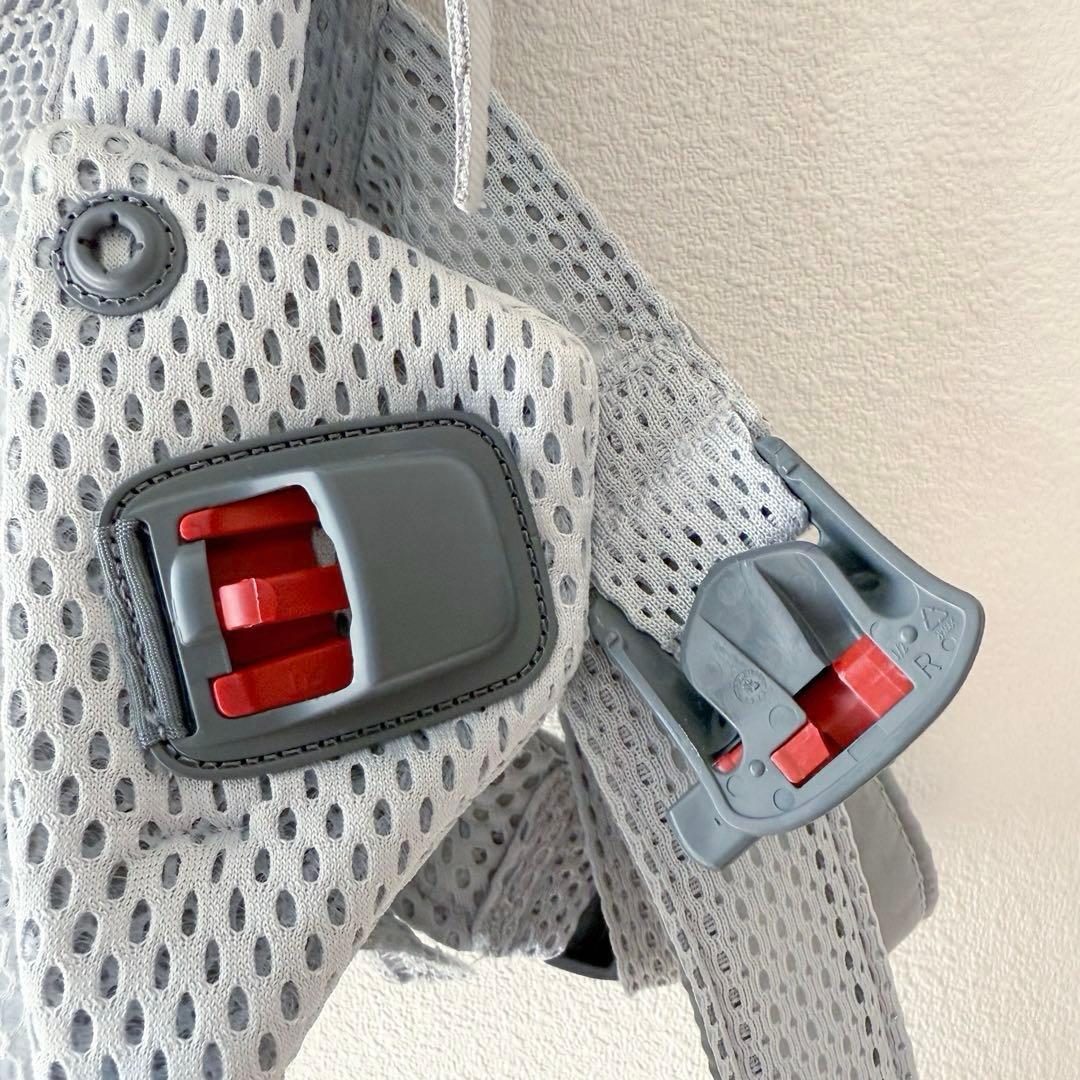 【美品】ベビービヨルンハーモニー　シルバー