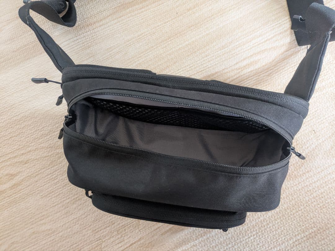 【美品】ポムル ブラック ヒップシート