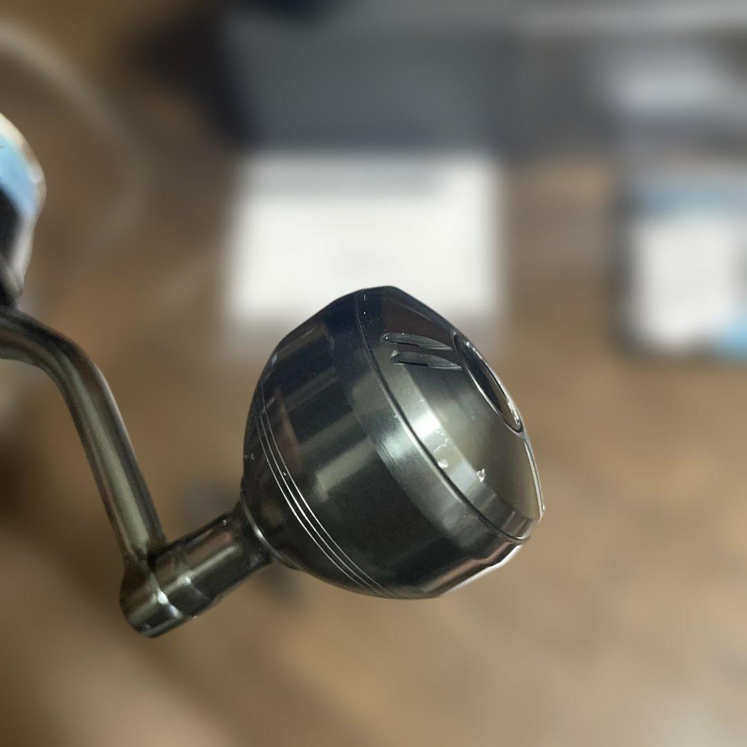SHIMANO 22ステラ　C5000XG ゴメクサスハンドルノブ付き