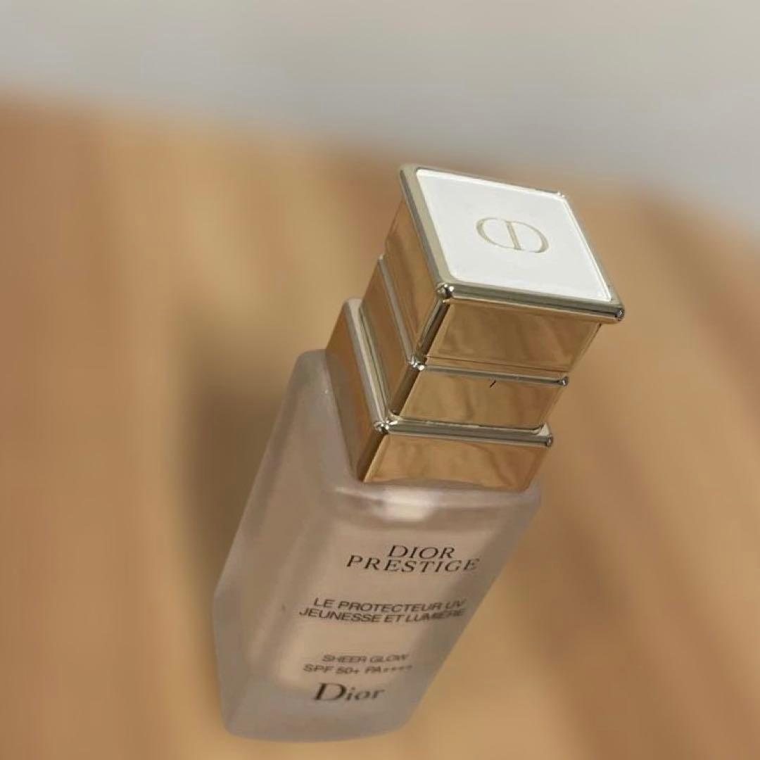 ディオール DIOR プレステージ ホワイト ル プロテクター UV ルミエール