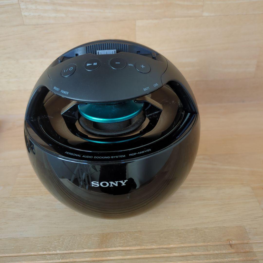 ウォークマンとスピーカー RDP-NWV20と録音ケーブルとストラップのセットす