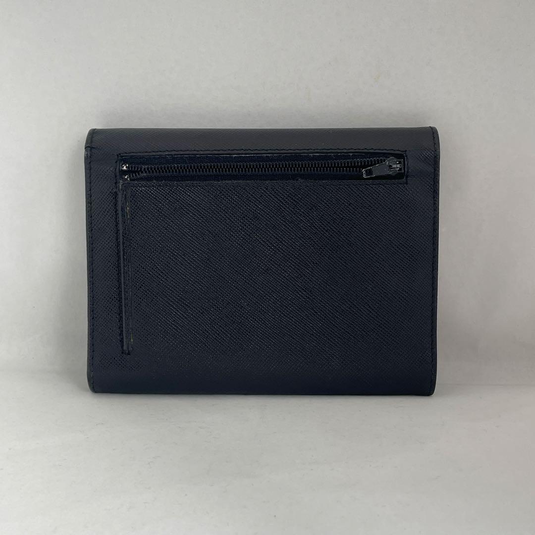 美品 PRADA ブラック 三つ折り財布 三角ロゴ 金具 レザー 本革