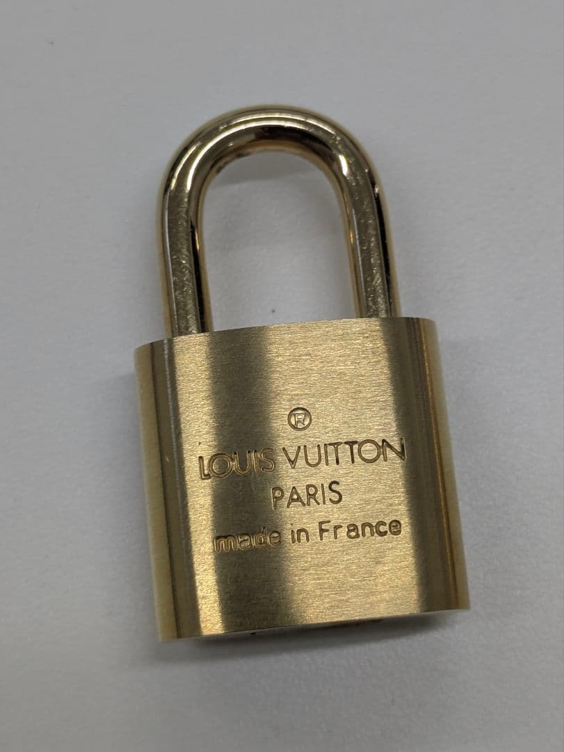 新品未使用　LOUIS VUITTON ルイヴィトン 南京錠 308 鍵付き
