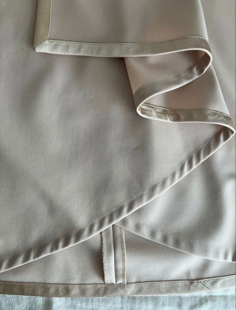 MAX MARA ベージュ ドレープ巻きスカート