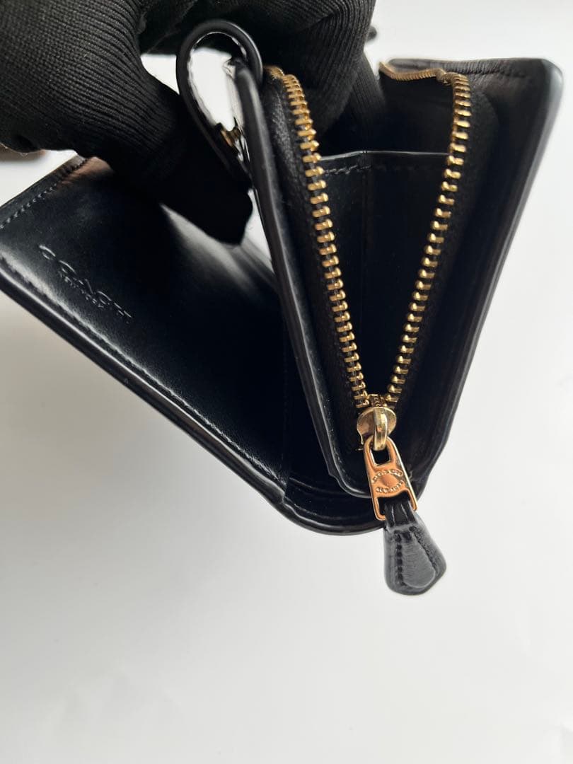 美品✨COACH コーチ　二つ折り財布