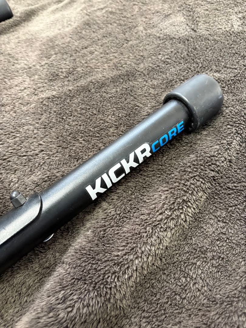 Wahoo KICKR CORE スマートローラー　スマートトレーナー