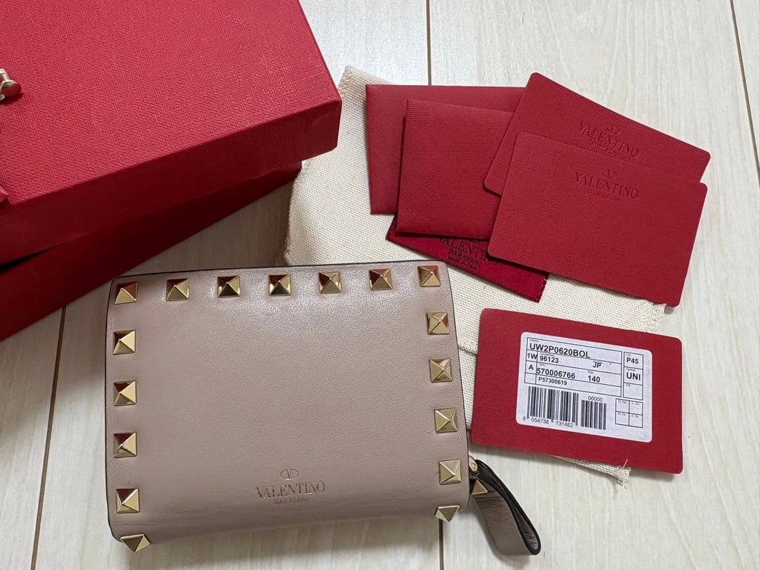 VALENTINO ヴァレンティノ　財布