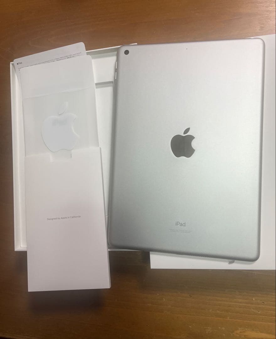 Apple iPad 第9世代 64GB wifi シルバー 本体 箱付き