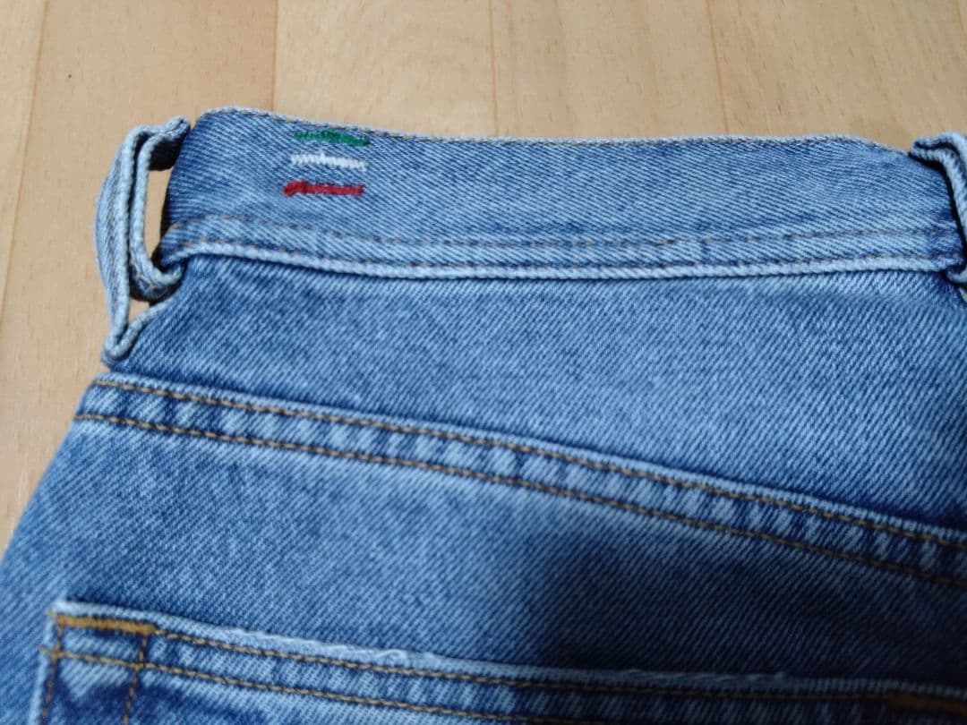 DIESELディーゼル　ダメージデニムジーンズ新品未使用