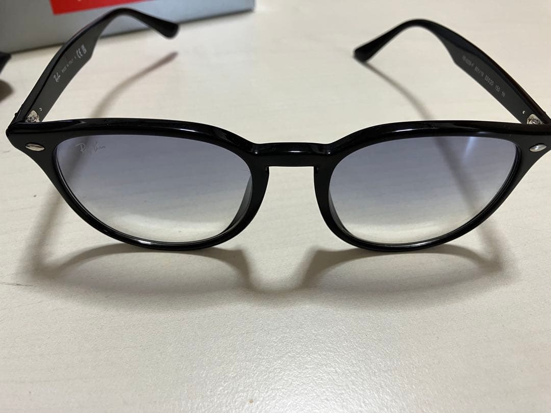 Ray-Ban ブラック オーバル型サングラス ORB4259F 箱、付属品付