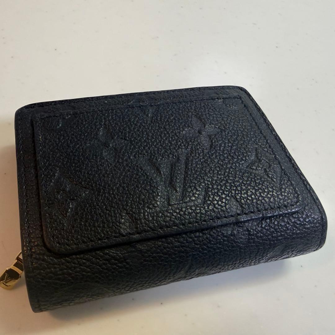 ヴィトン財布　二つ折り財布