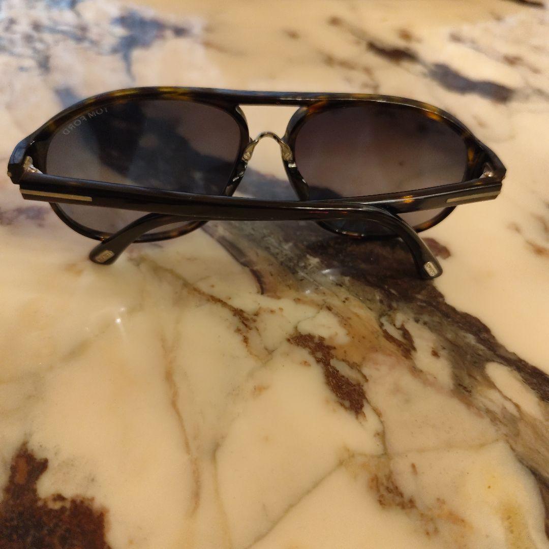 TOM FORD サングラス ブラック/トータス ケース付き