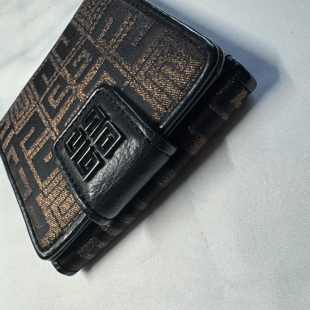 GIVENCHY ジバンシー 二つ折り財布 ロゴ入り ブラック ゴールド