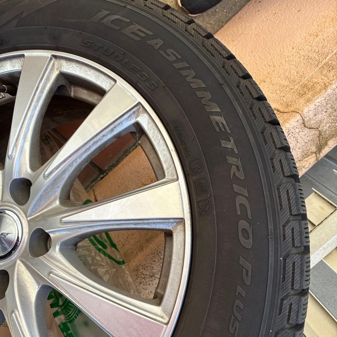 スノータイヤ　スタッドレス　PIRELLI 225/60 4本　 アルファード