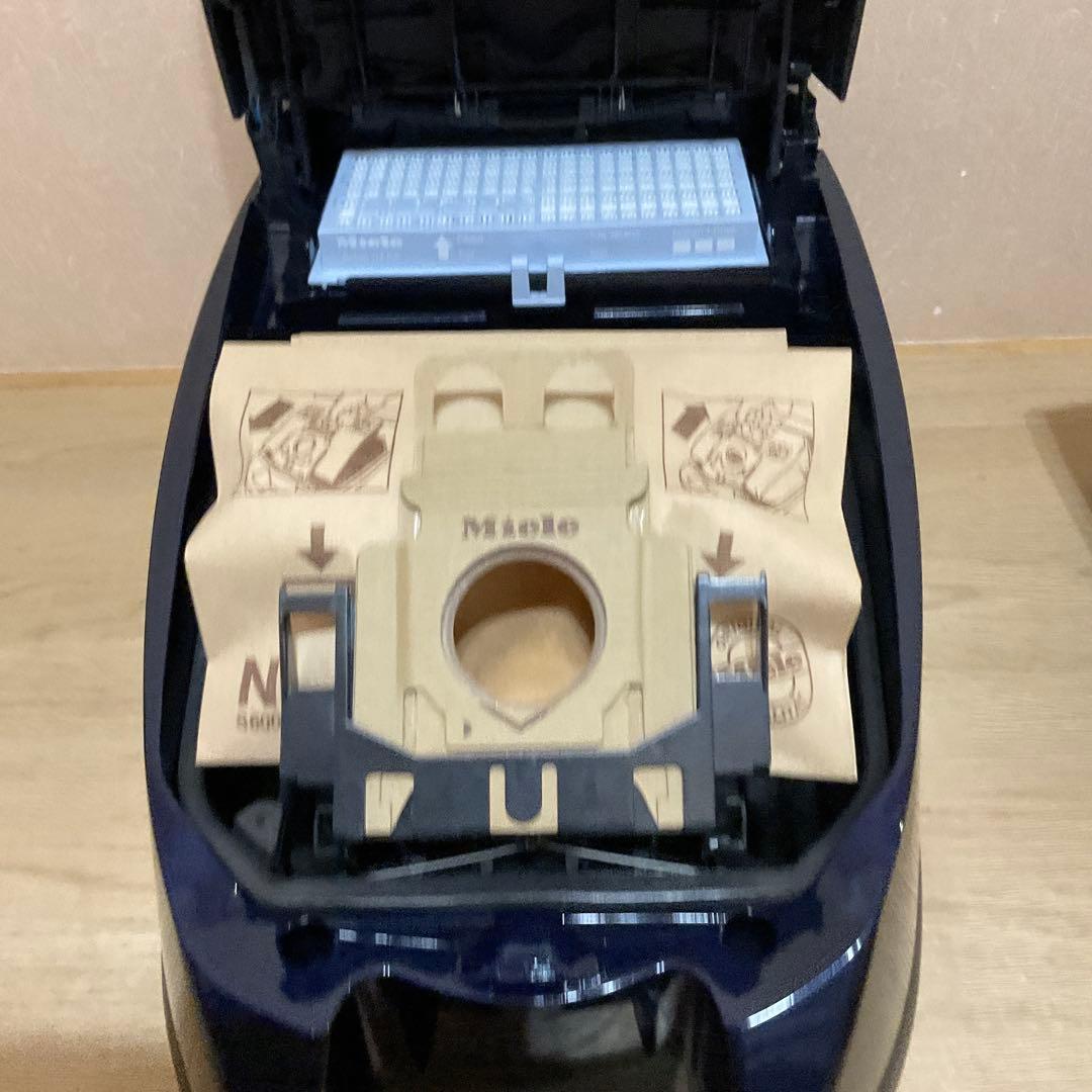 【未使用】Miele ミーレ 掃除機 S648 Compact C2 紙パック式