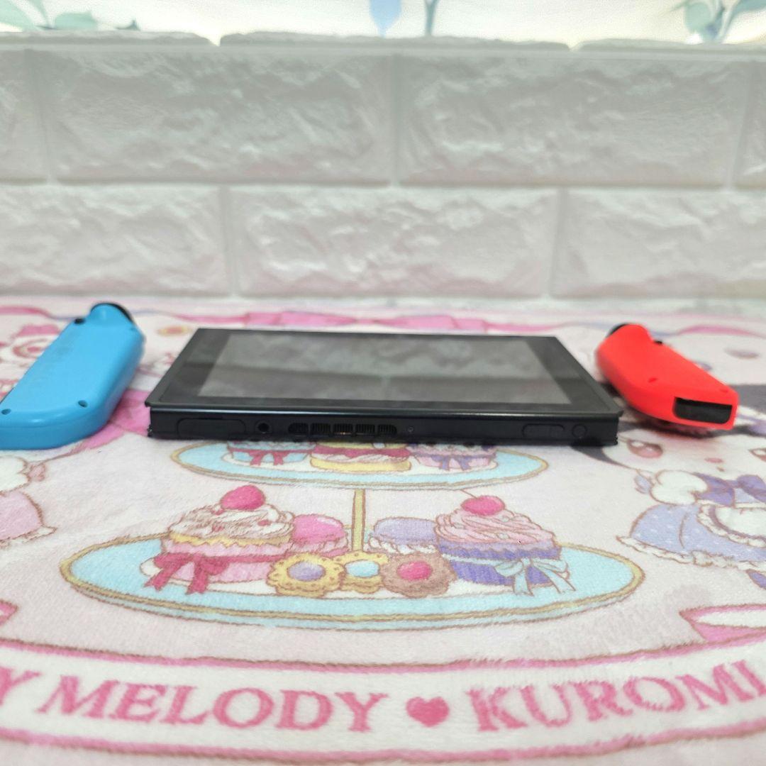 532【良品】Nintendo Switch 本体 未対策機 　 液晶キズ無し