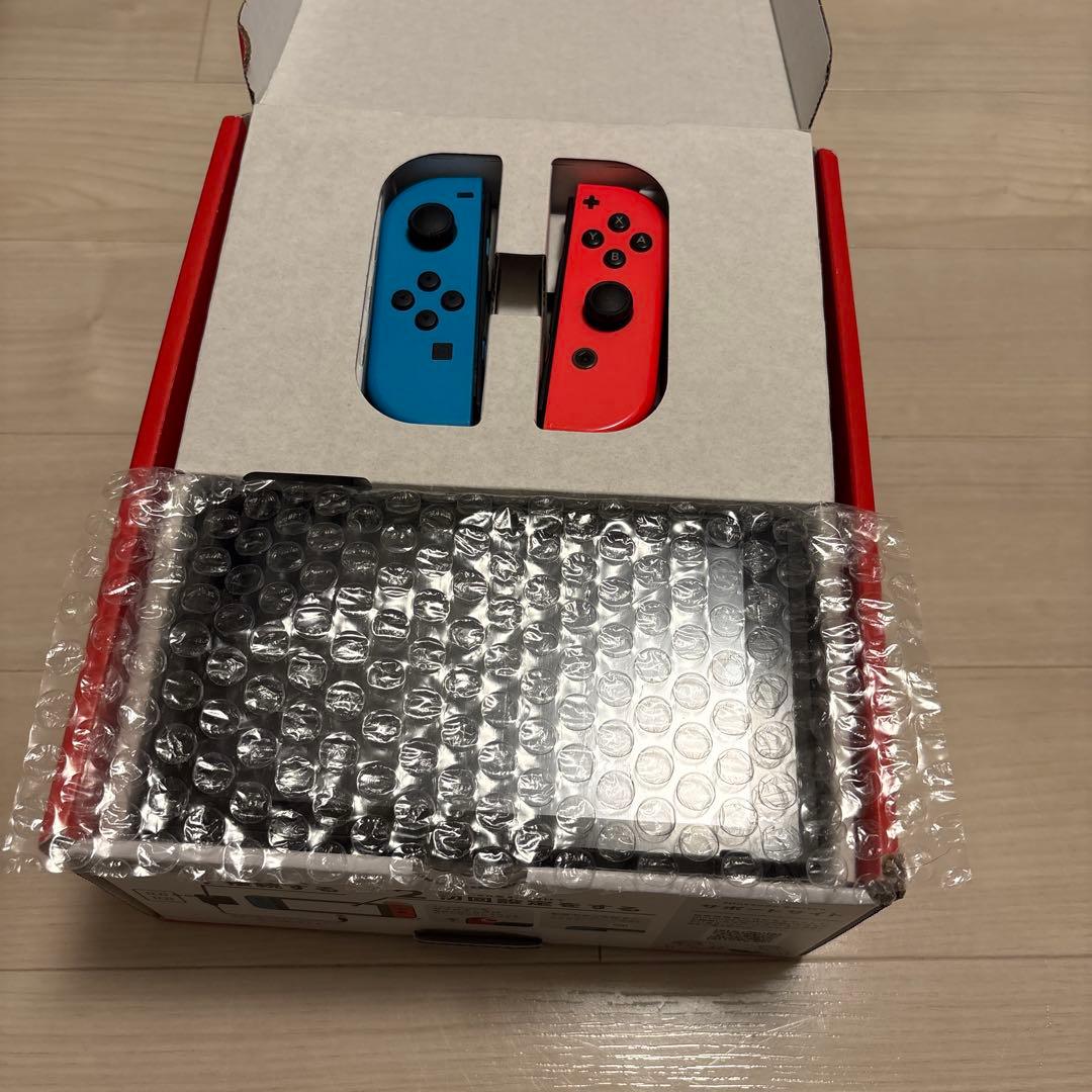 Nintendo Switch 本体 青 赤