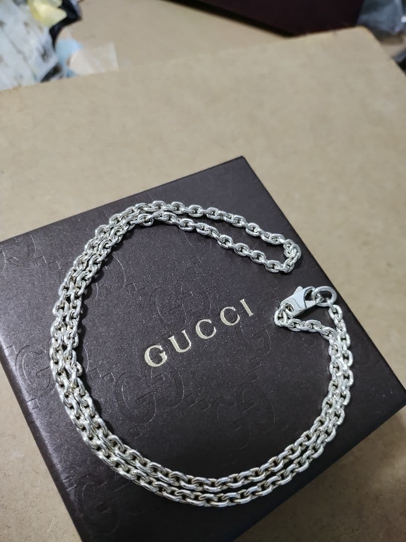 美品 GUCCIグッチ シルバー925チェーンネックレス イタリア製 高級感あり