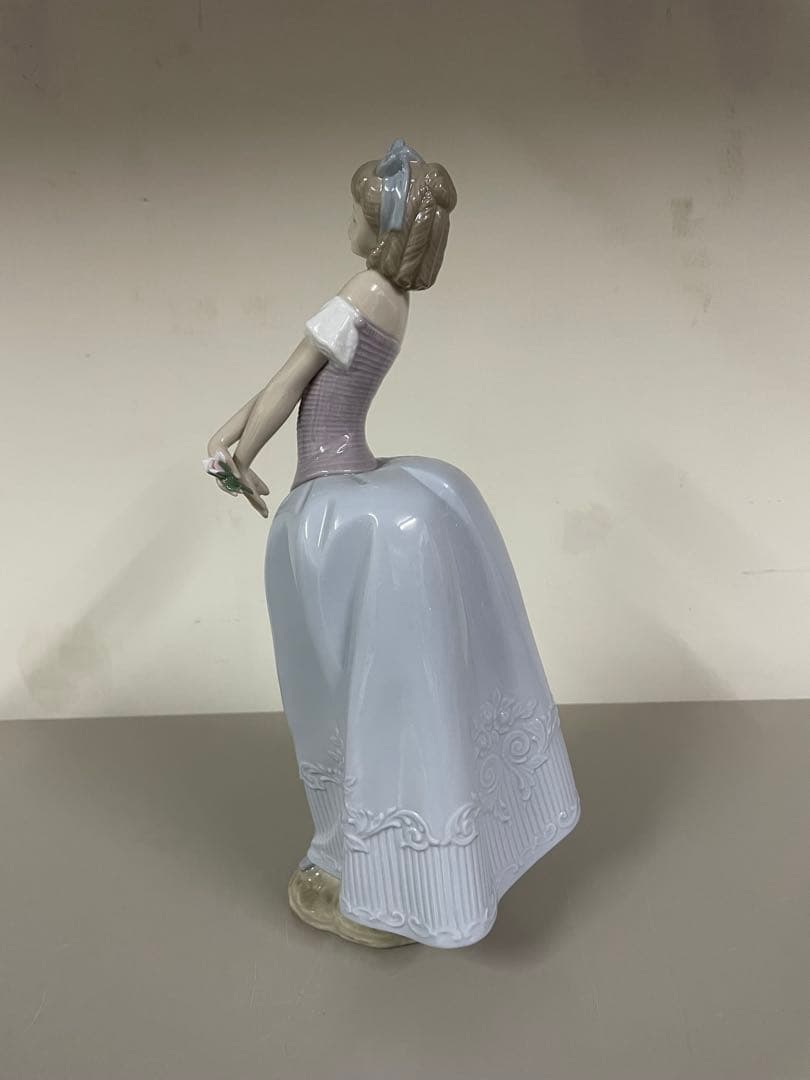 ❷美品 リヤドロ 置物 陶器人形 フィギリン