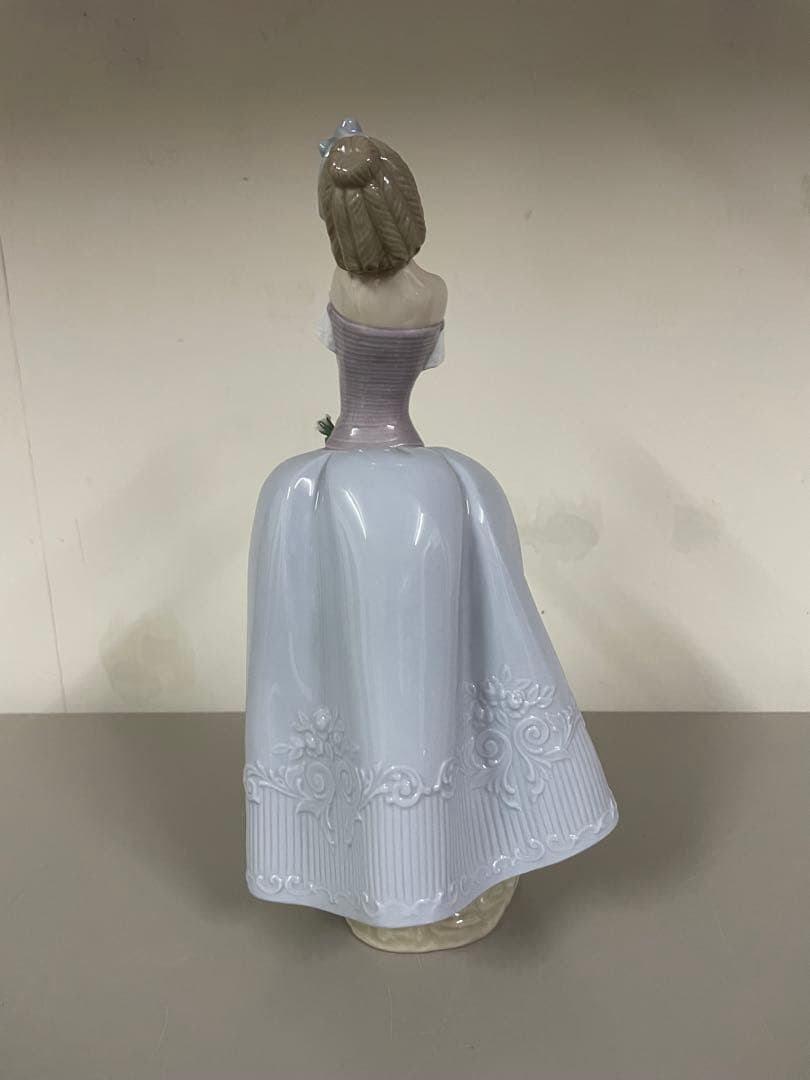 ❷美品 リヤドロ 置物 陶器人形 フィギリン