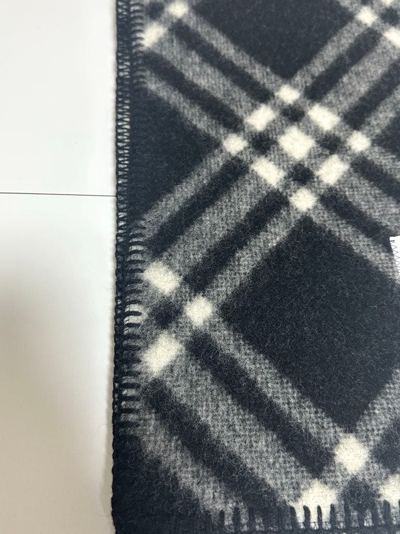 Burberryチェック ウールスカーフ