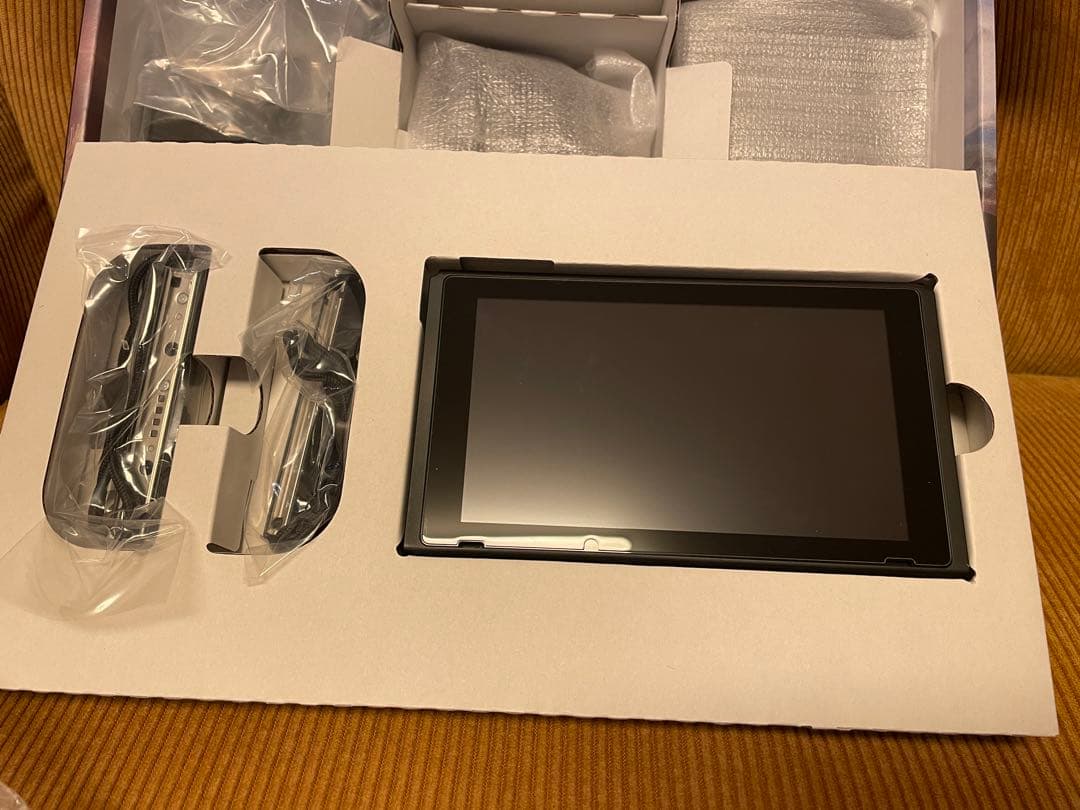 美品！Nintendo Switch モンスターハンターライズ エディション
