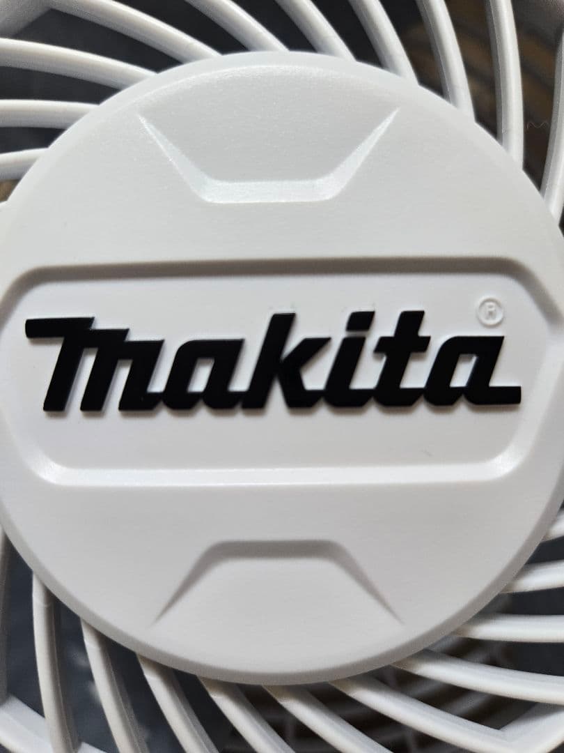 【ほぼ未使用】マキタ Makita CF202DZ 充電式ファン 10.8v