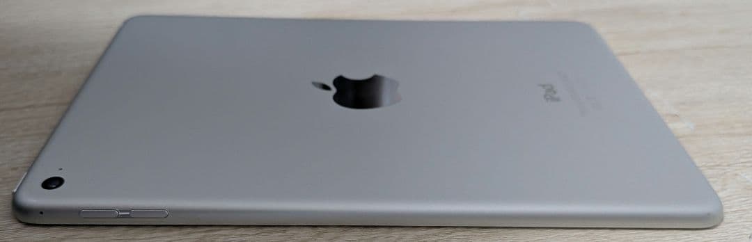 Apple iPad mini 4 128GB Wi-Fi シルバー