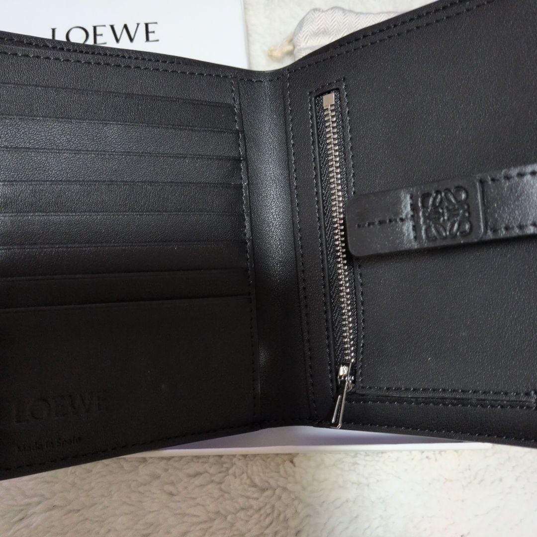 LOEWE ブラック 二つ折り財布