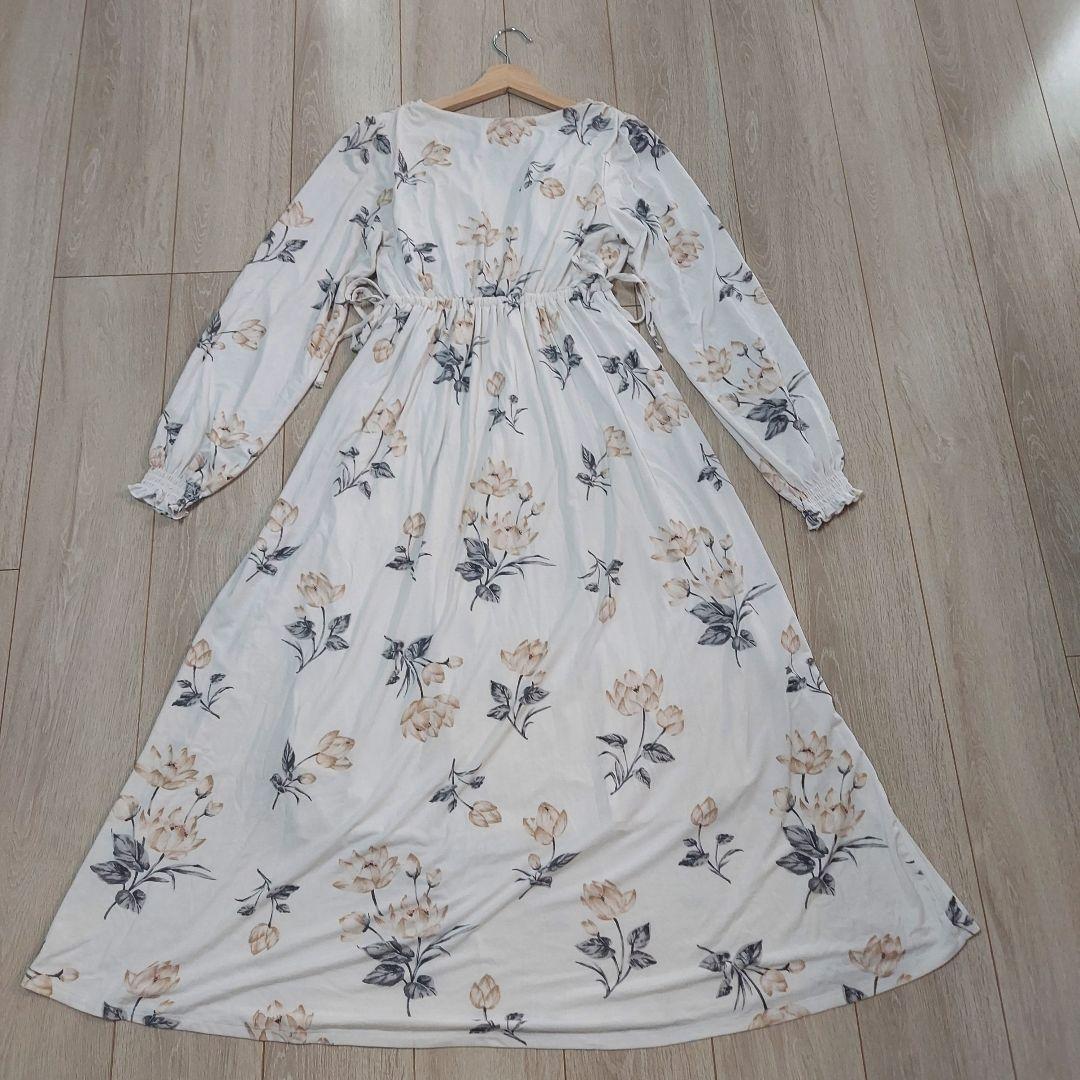 【美品】ジェラートピケ　ロング　ワンピ　カップ付き　長袖　花柄　ウォーターリリー