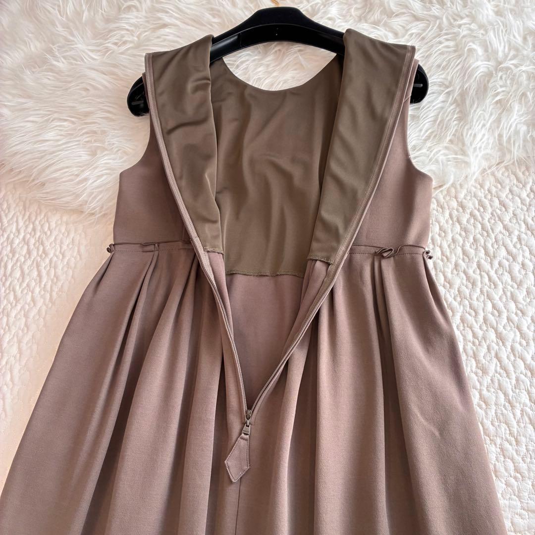 美品♡フォクシーニューヨーク　ノースリーブワンピース　ロゴプレート　42