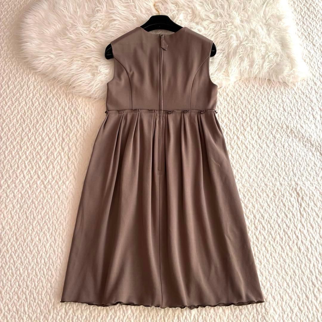 美品♡フォクシーニューヨーク　ノースリーブワンピース　ロゴプレート　42