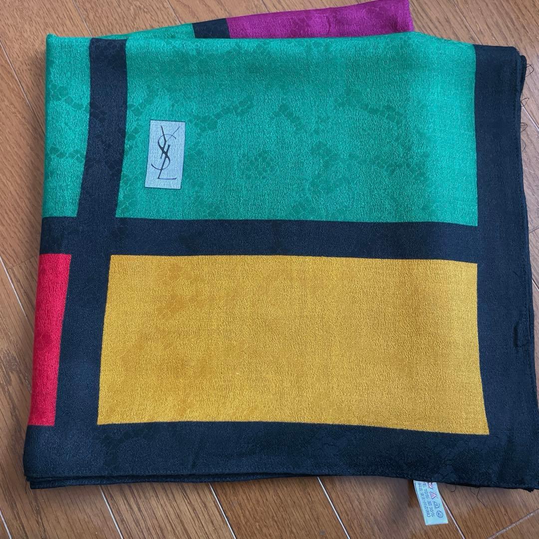 YvesSaintLaurent シルクウール大判スカーフ 145㎝
