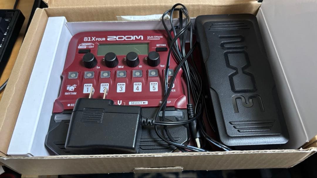 【ACアダプタ付属】Zoom B1 Four ズーム ベースマルチエフェクター