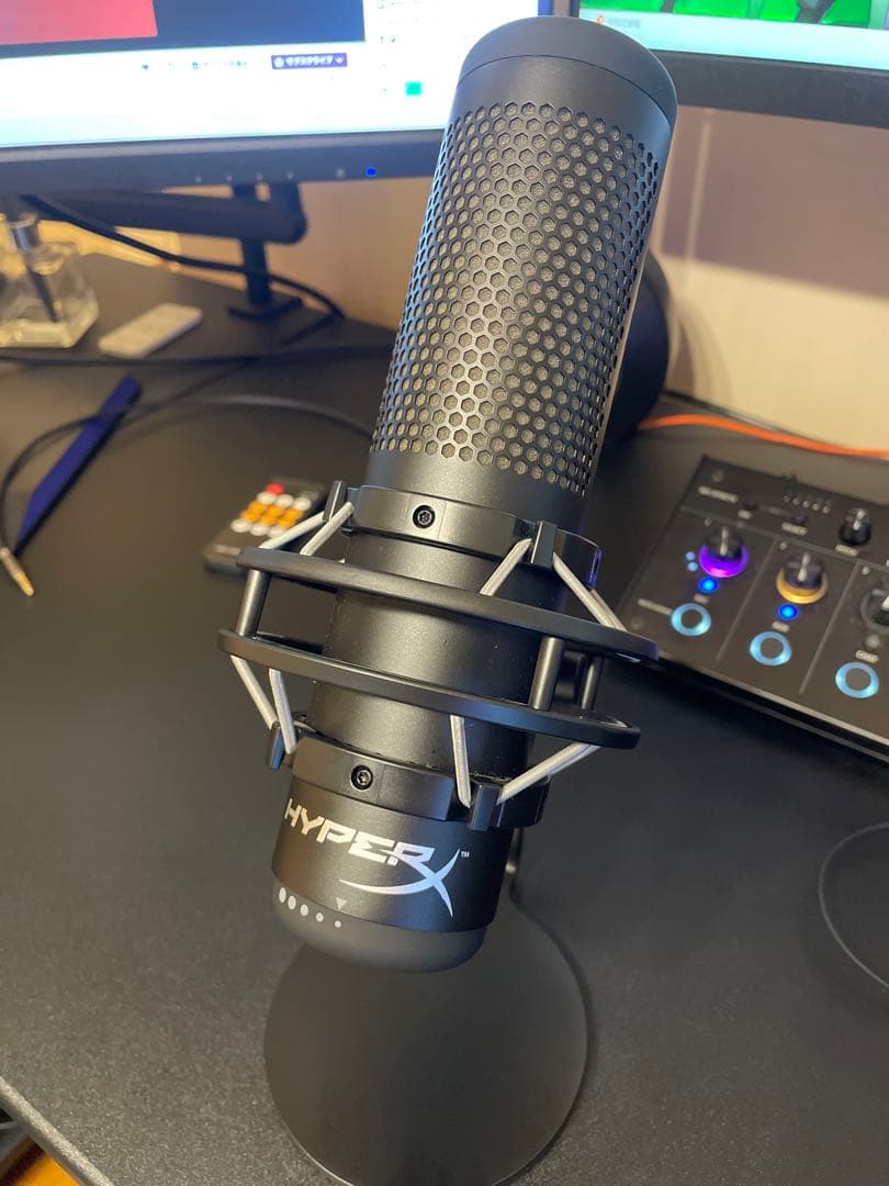 HyperX QuadCast S (箱・本体のみ)