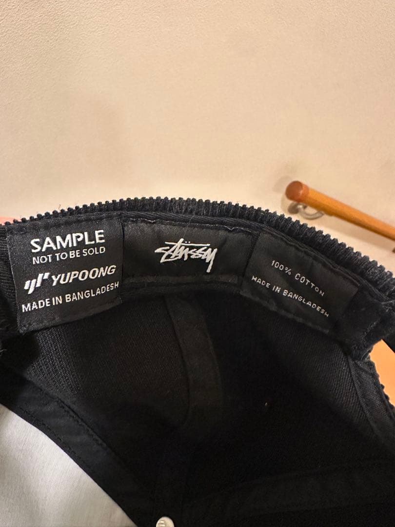 STUSSY ステューシーCAP キャップブラック ロゴ刺繍 コーデュロイ素材