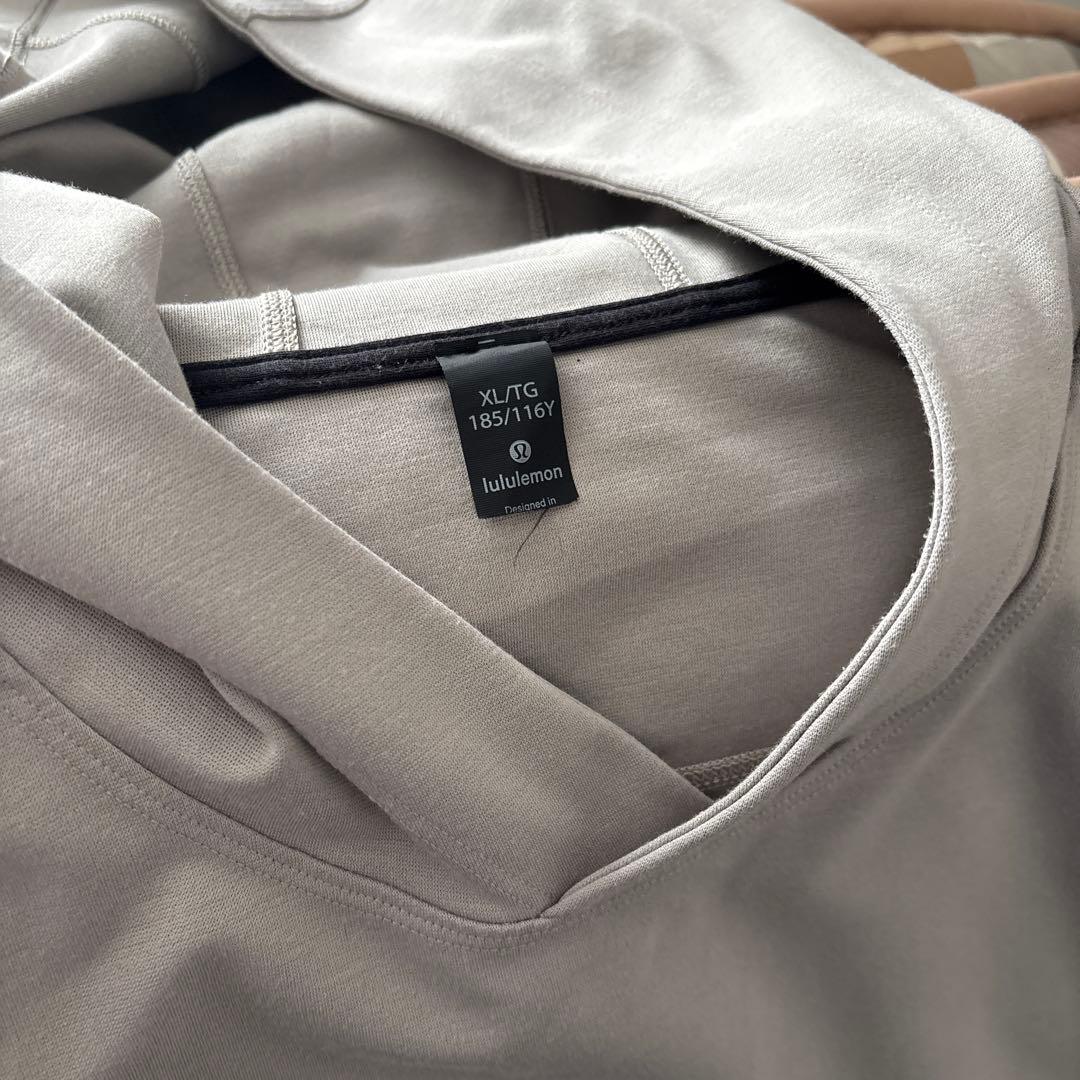 ルルレモン　lululemon ノースリーブフーディ　XL