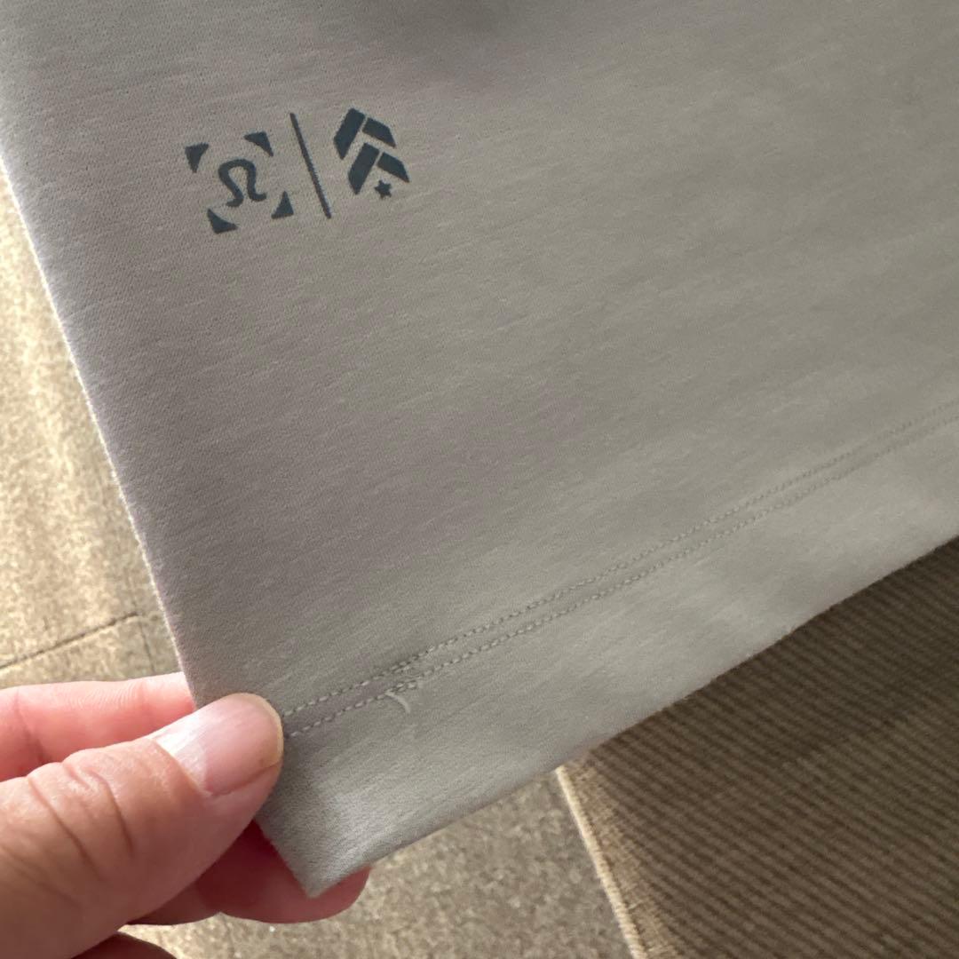 ルルレモン　lululemon ノースリーブフーディ　XL
