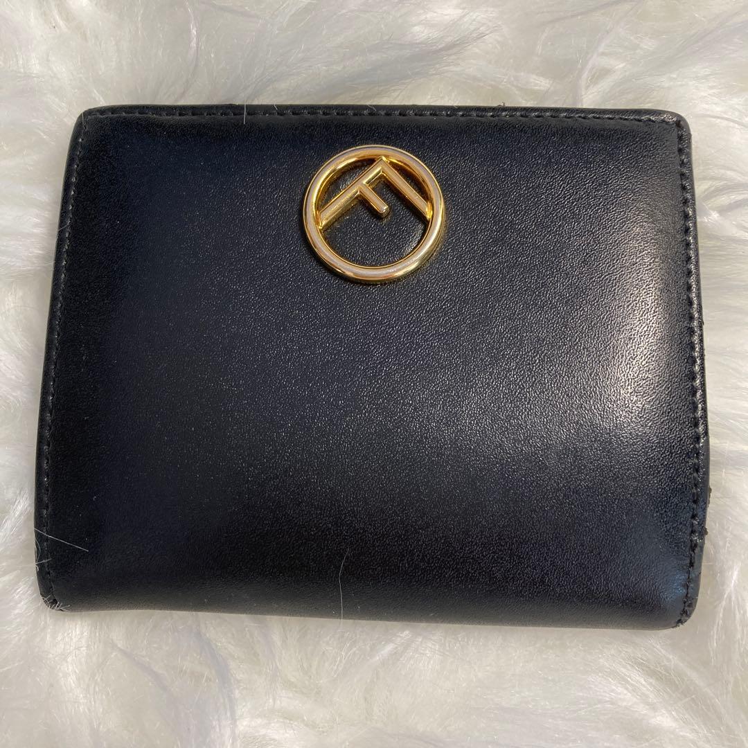 【美品】FENDI フェンディ エフイズ 二つ折り財布 黒