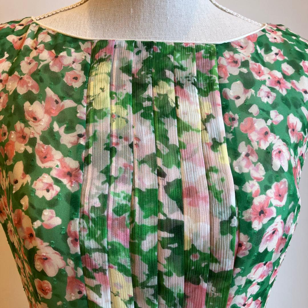 トッカワンピース　緑　花柄　TOCCA