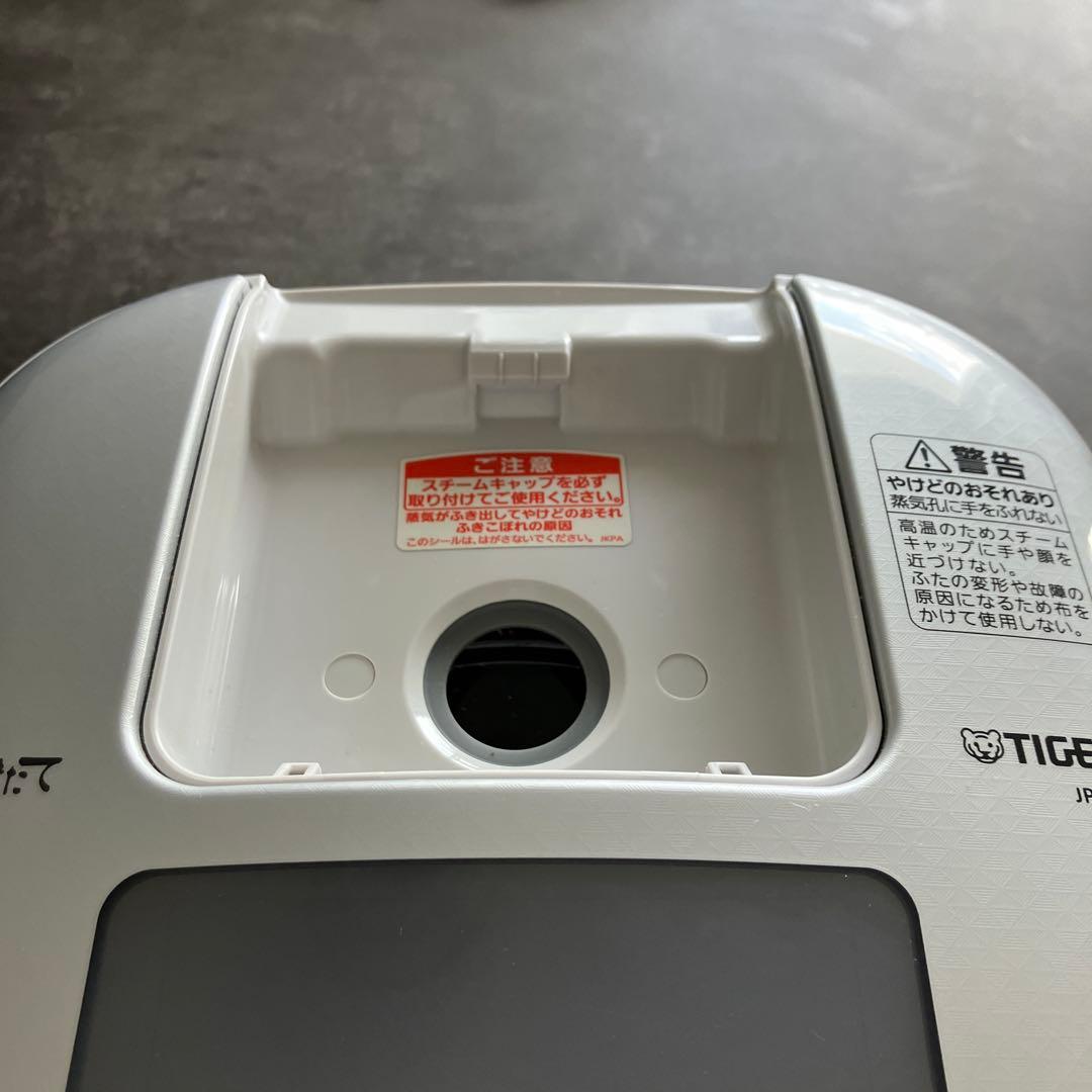 TIGER 炊飯器 型番：JPC-A100（1.0L / 5.5合）2017年製